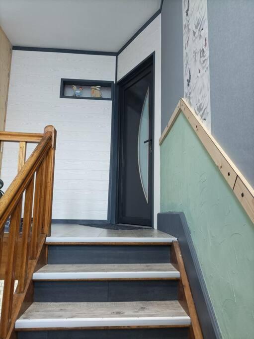 Marguerite Apartment Бусан Екстериор снимка